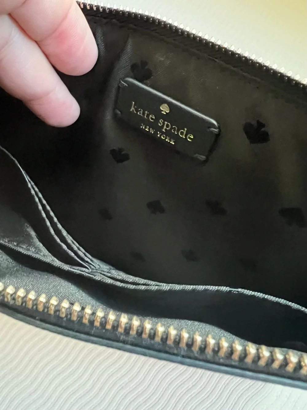 Kate Spade New York Staci Medium Wristlet – Warm Beige/Black Colorblock NWOT